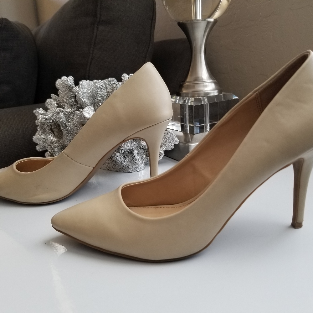 APT 9 Pumps/Heels